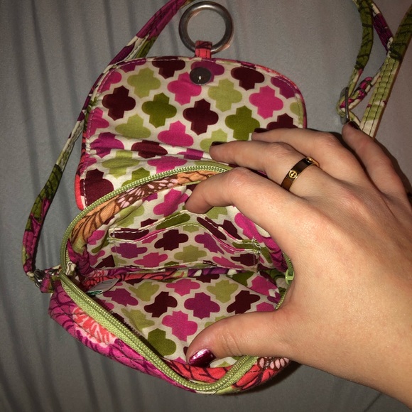 Vera Bradley Crossbody - Picture 5 of 6